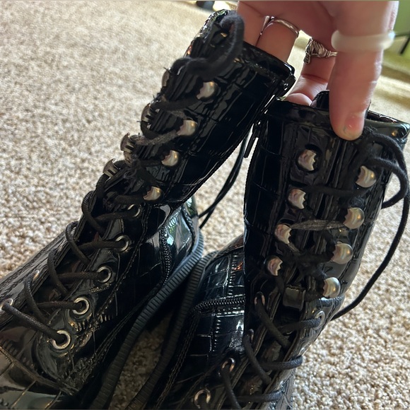 Platform boots - Picture 2 of 3